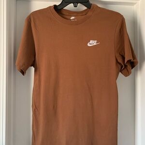 Nike Pecan T-Shirt - Women’s Small or Men XS